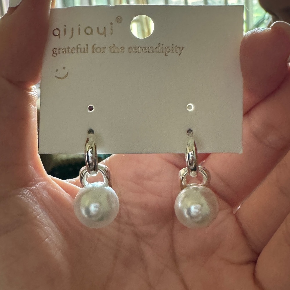 Silver Pearl Drop Earrings
